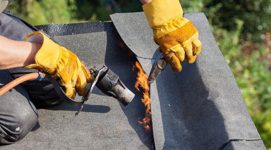 Professional gutter cleaning in Salome, AZ